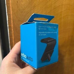 Echo Auto Air Vent Mount - Blue and Black